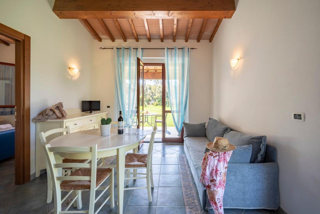 Villaggio Il Girasole Фоллоніка Екстер'єр фото